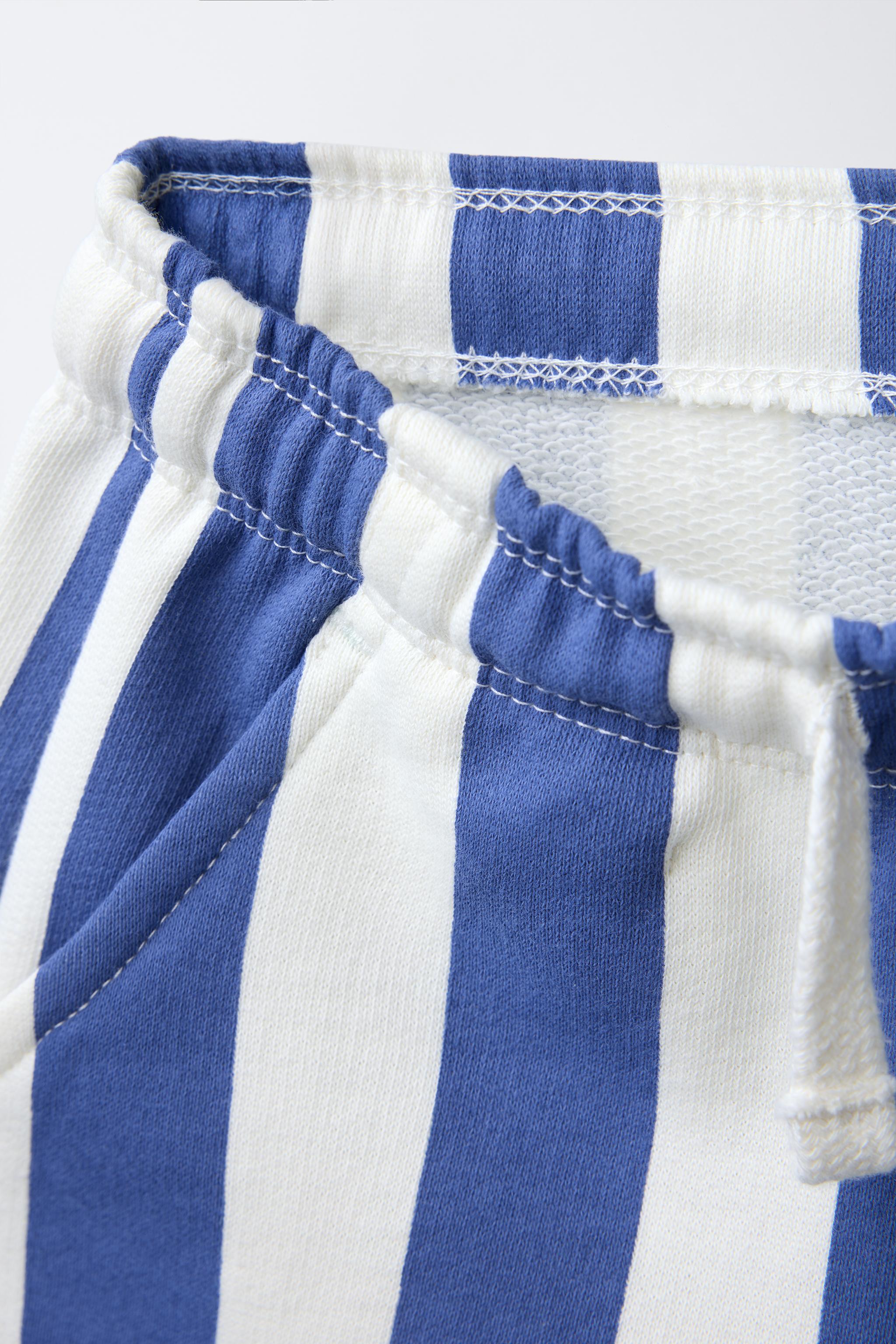 STRIPED STRAIGHT PLUSH SHORTS